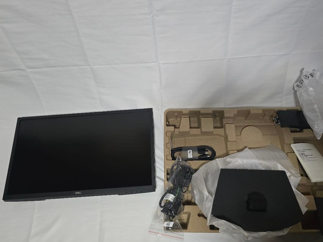 DELL PCモニター 24インチ SE2425H 未使用に近い