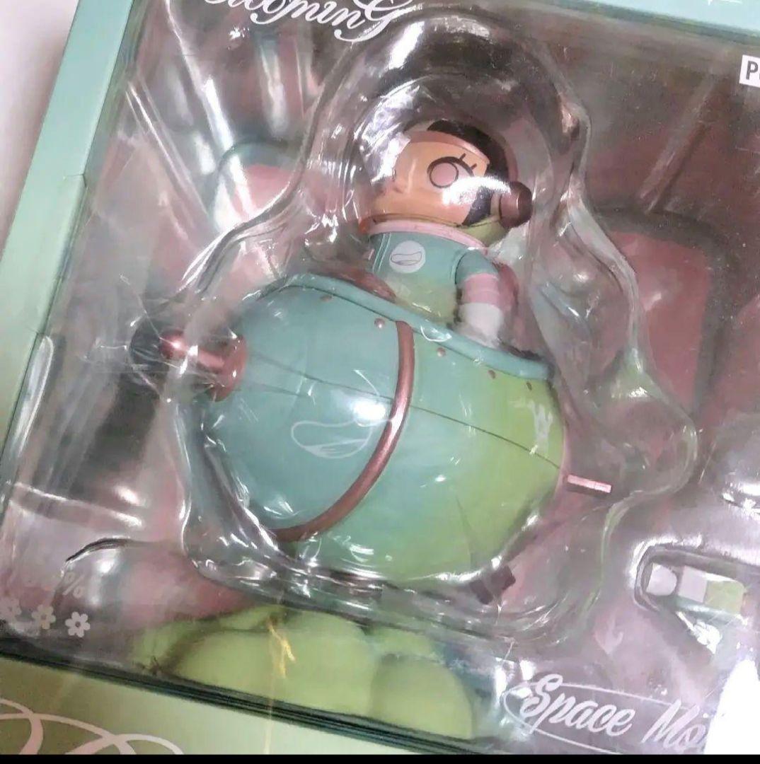 ベトナム限定　MEGA SPACE MOLLY 100%　　新品　未開封