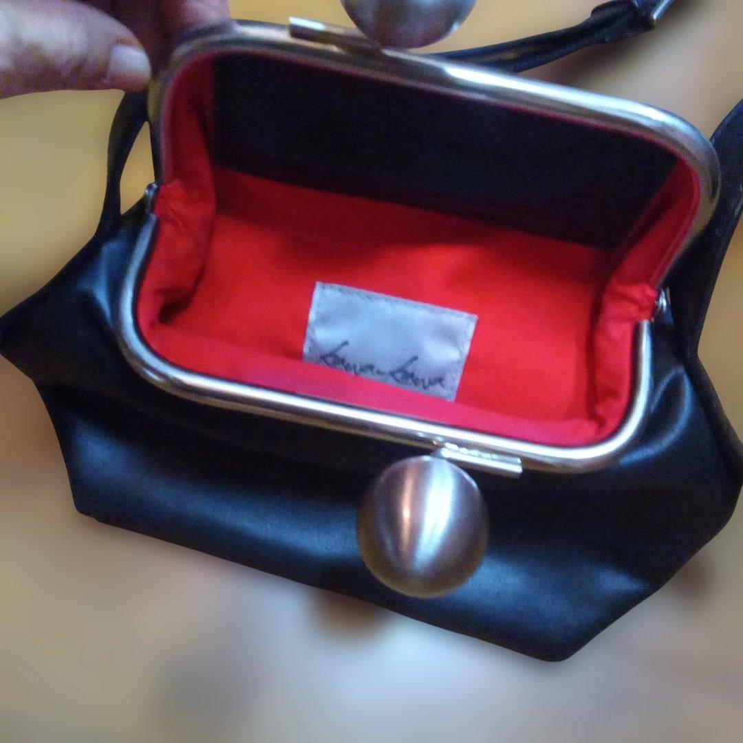 カワカワ黒 サテン ショルダーバッグ