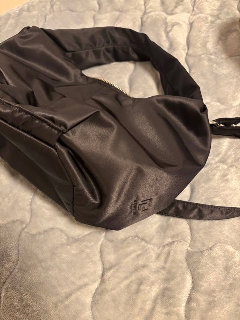 clane ラミダス　ショルダーバッグ