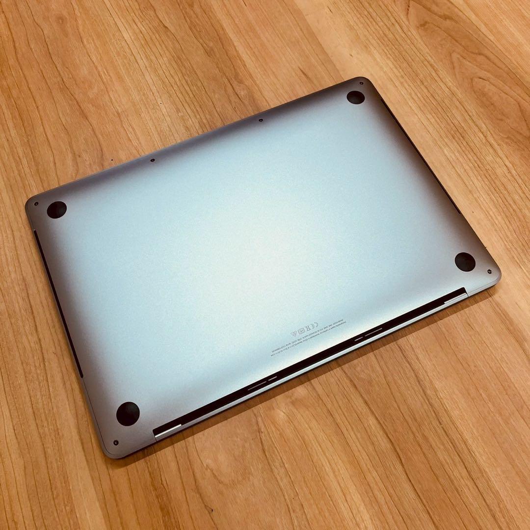 MacBook pro 13インチ 2020 i7 32GB 2TB 管3576