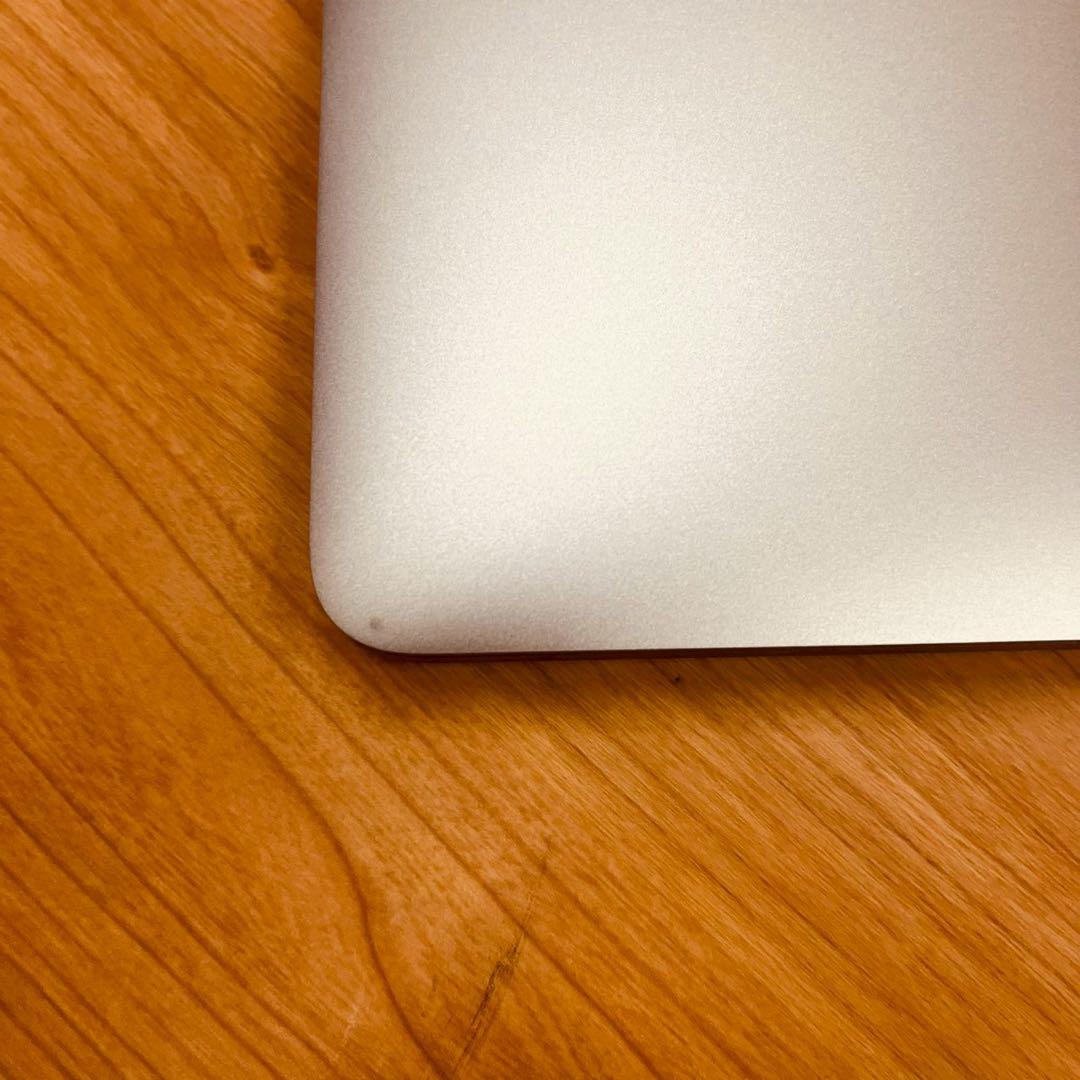 MacBook pro 13インチ 2020 i7 32GB 2TB 管3576