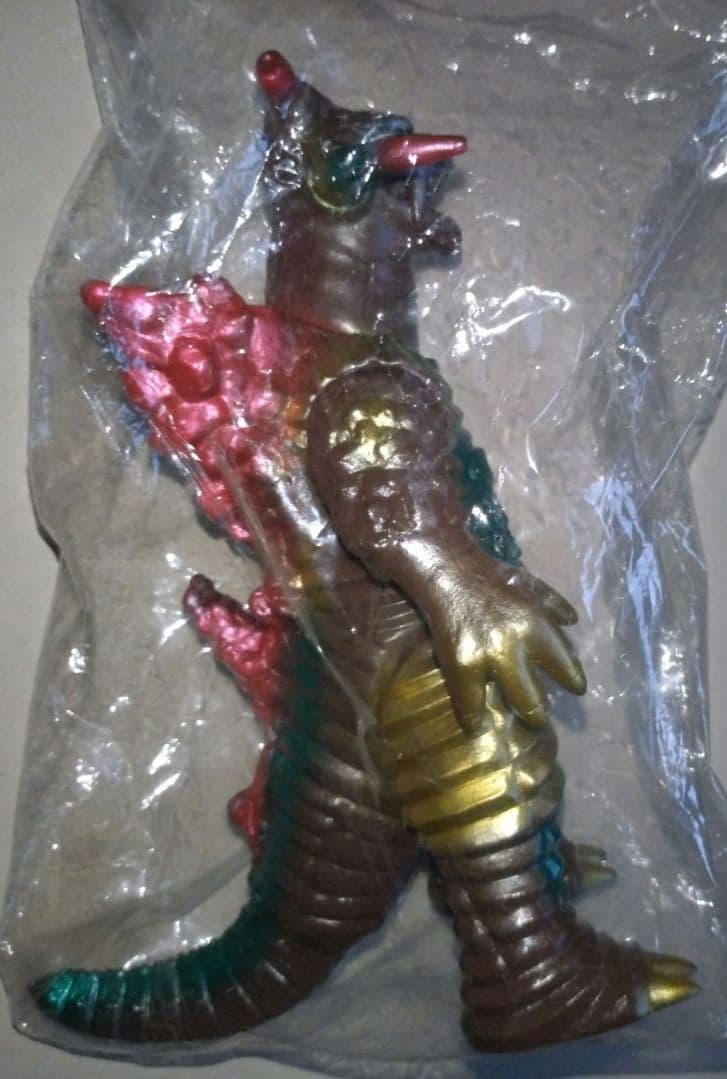 ベアモデルソフビオール怪獣コレクション地底超獣ギタギタンガ未使用未開封限定50個