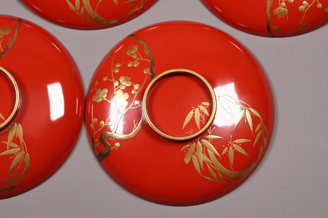 【CM246】時代木製漆器 松竹梅 金蒔絵 朱塗 引盃 五客 木製漆器 小皿 杯