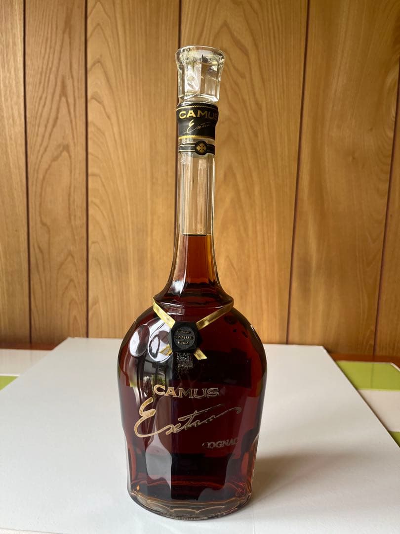CAMUS Extra コニャック　箱付き
