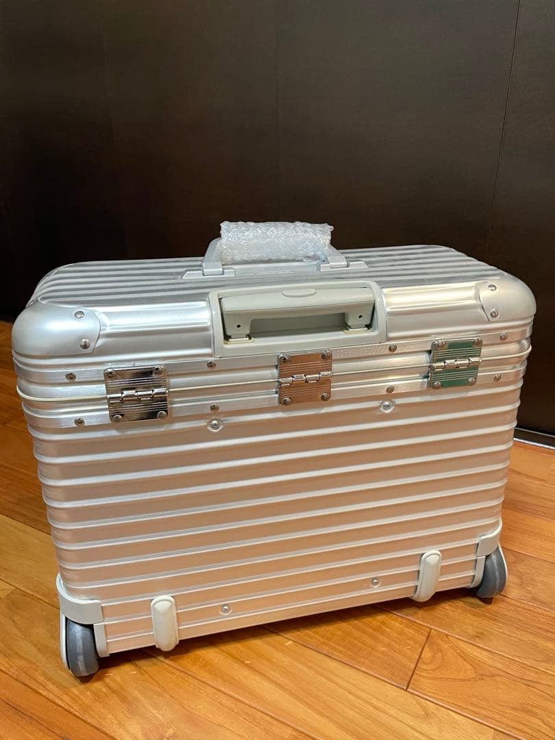 リモワ　パイロット　2輪　未使用