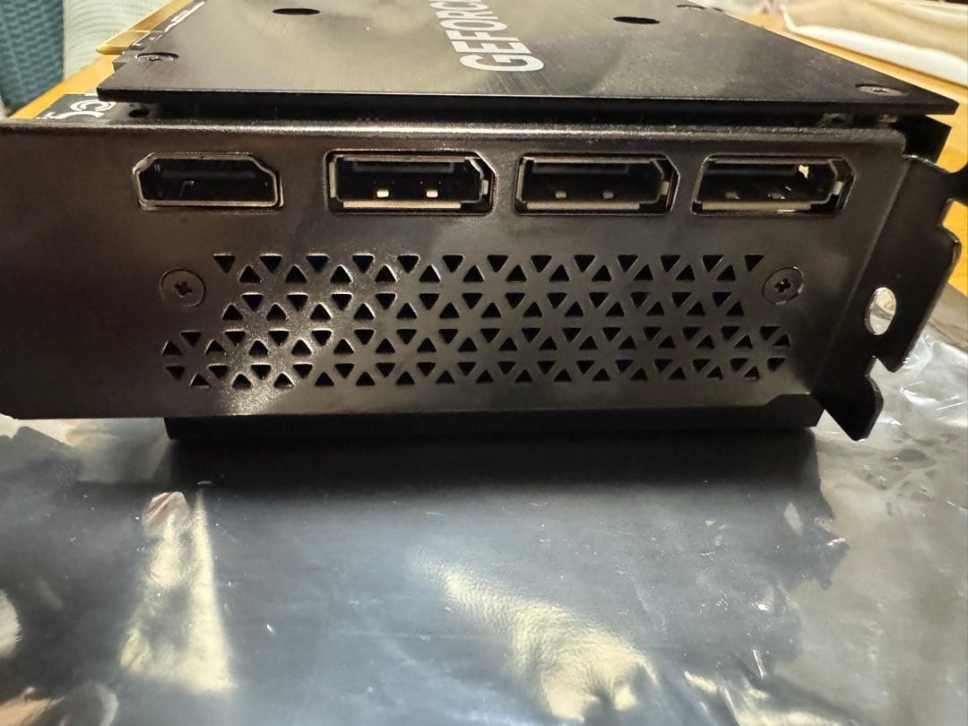 あ*き様 HP GeForce RTX4070