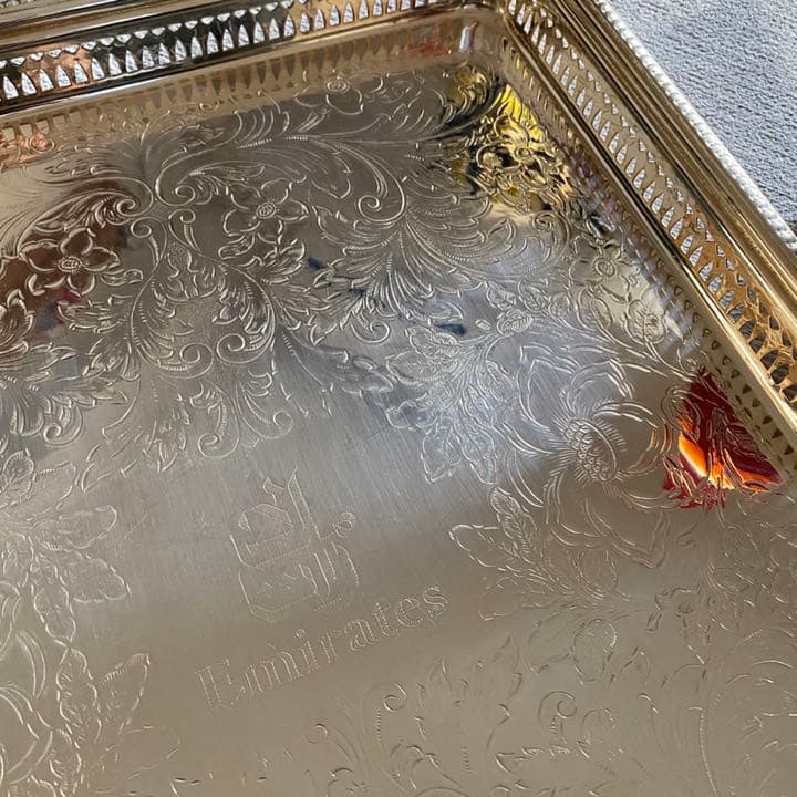 エミレーツ航空　機内サービス用　シルバートレイ　イギリス製