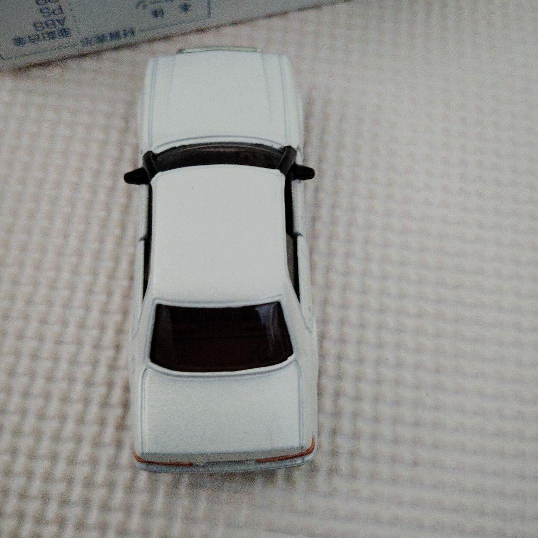 トミカ　クラウン