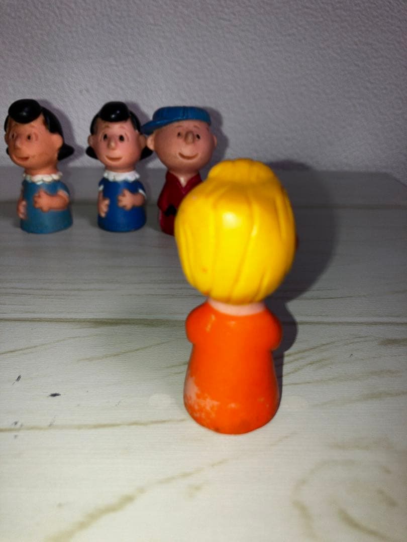 70年代 スヌーピーとピーナッツギャング　ソフビ　プッシュピンズ　まとめて