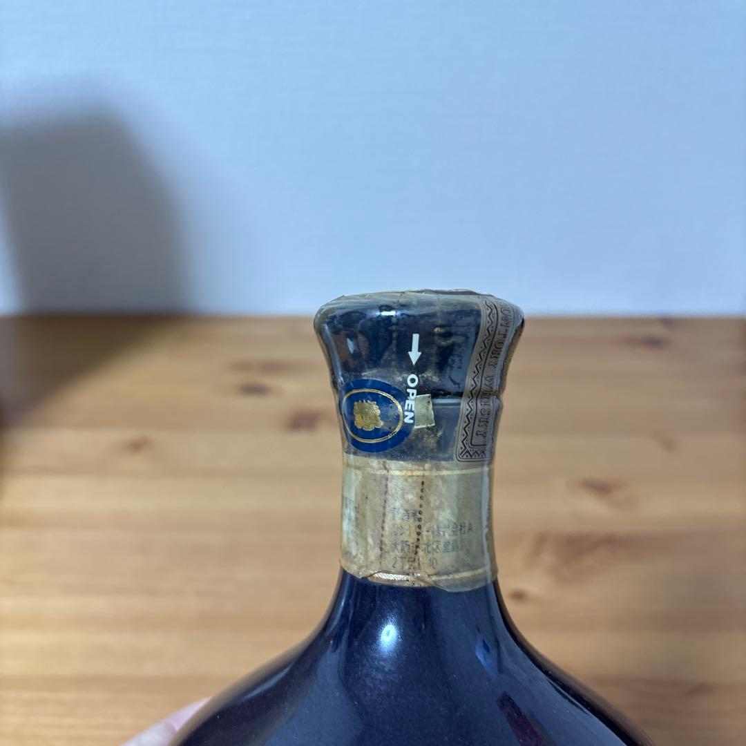 サントリー　ザ　ウイスキー　有田焼　陶器ボトル　未開封　古酒