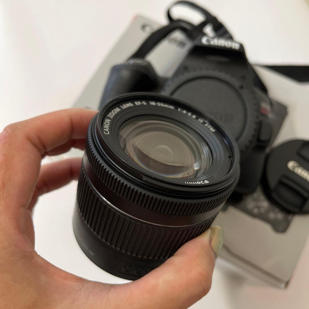 Canon EOS Kiss x10 一眼レフカメラ　EF-S18-55レンズ付