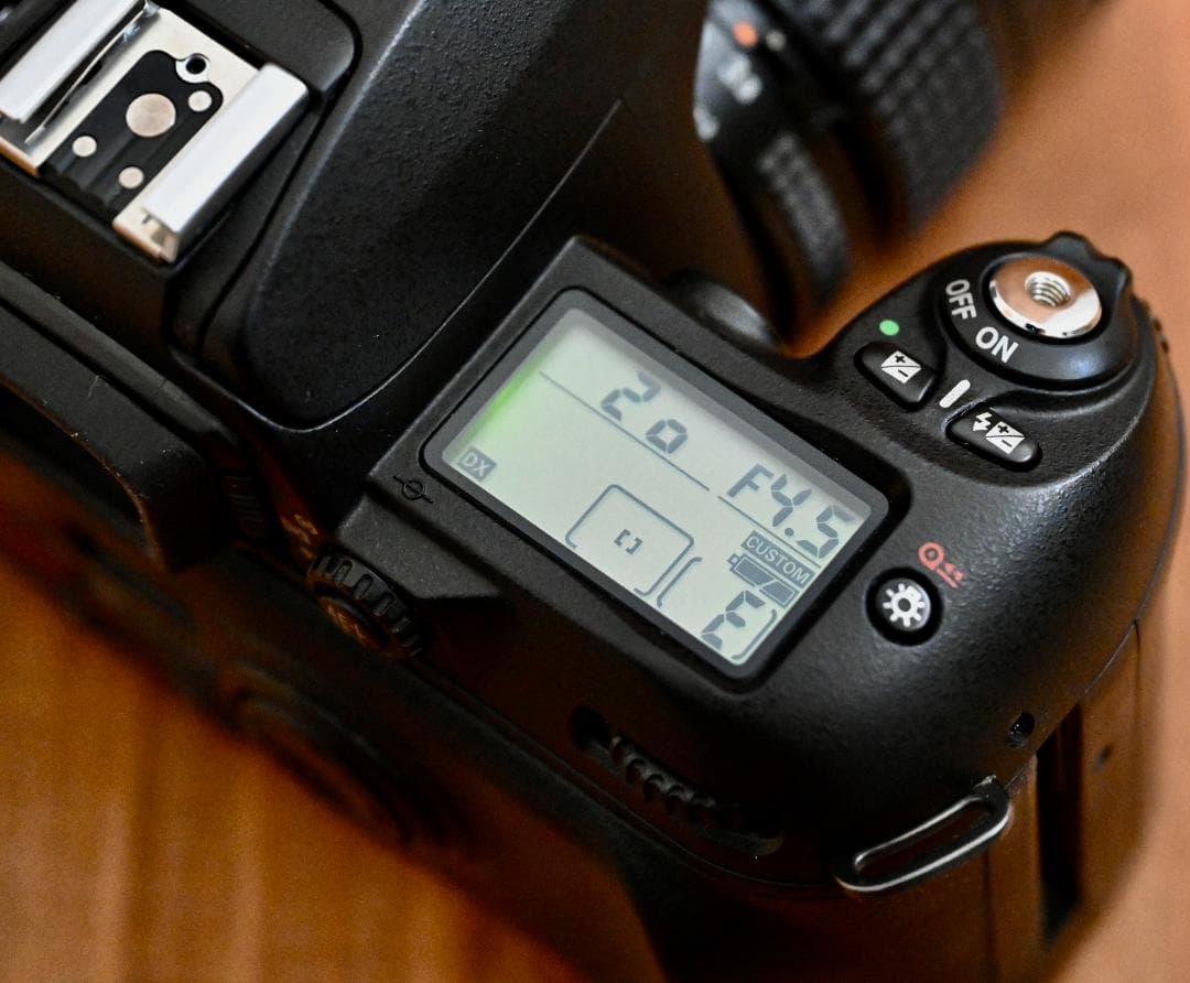 【美品！】Nikon F80S＋標準レンズ+付属品