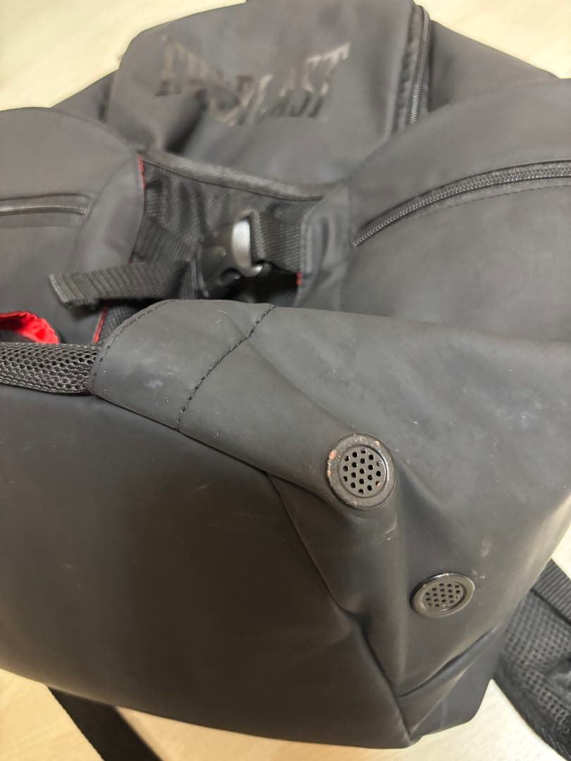 EVERLAST ボクシングバックパック 黒/赤