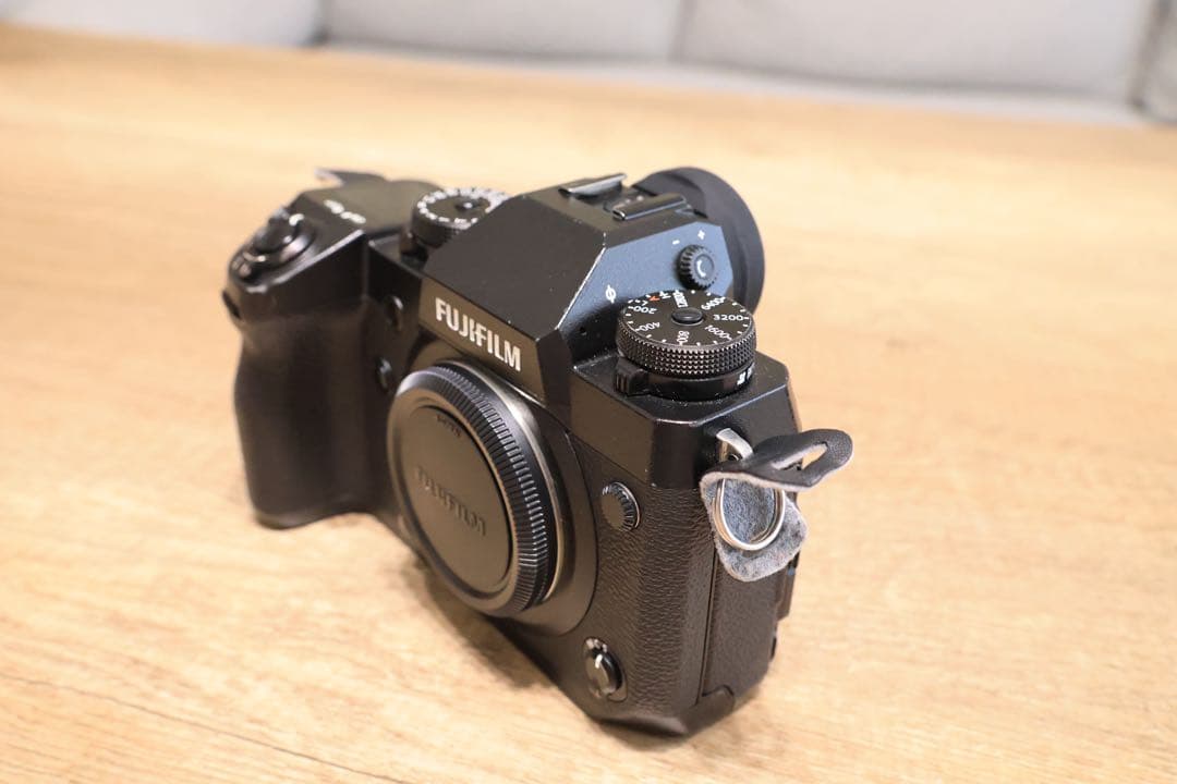 FUJIFILM X-H1 ボディ ミラーレスカメラ