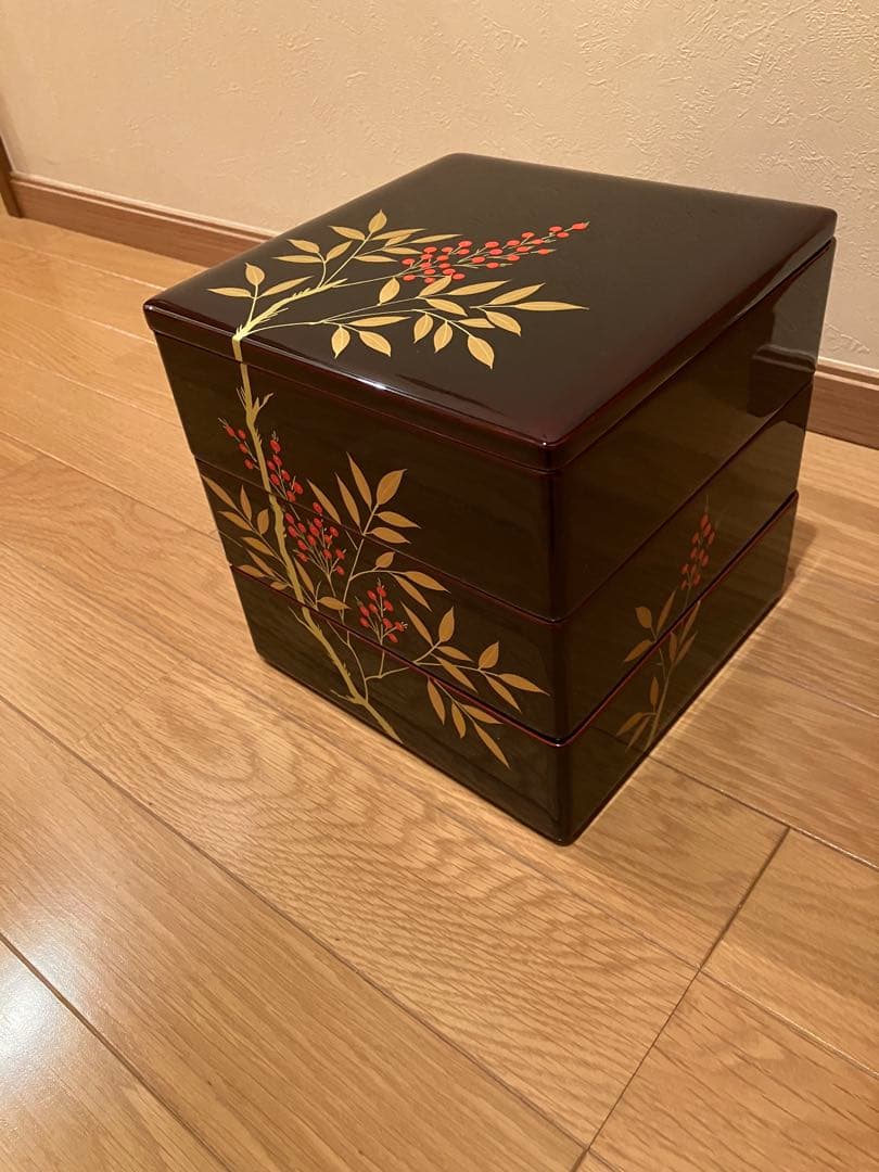 重箱　今津塗　南天　6.5寸