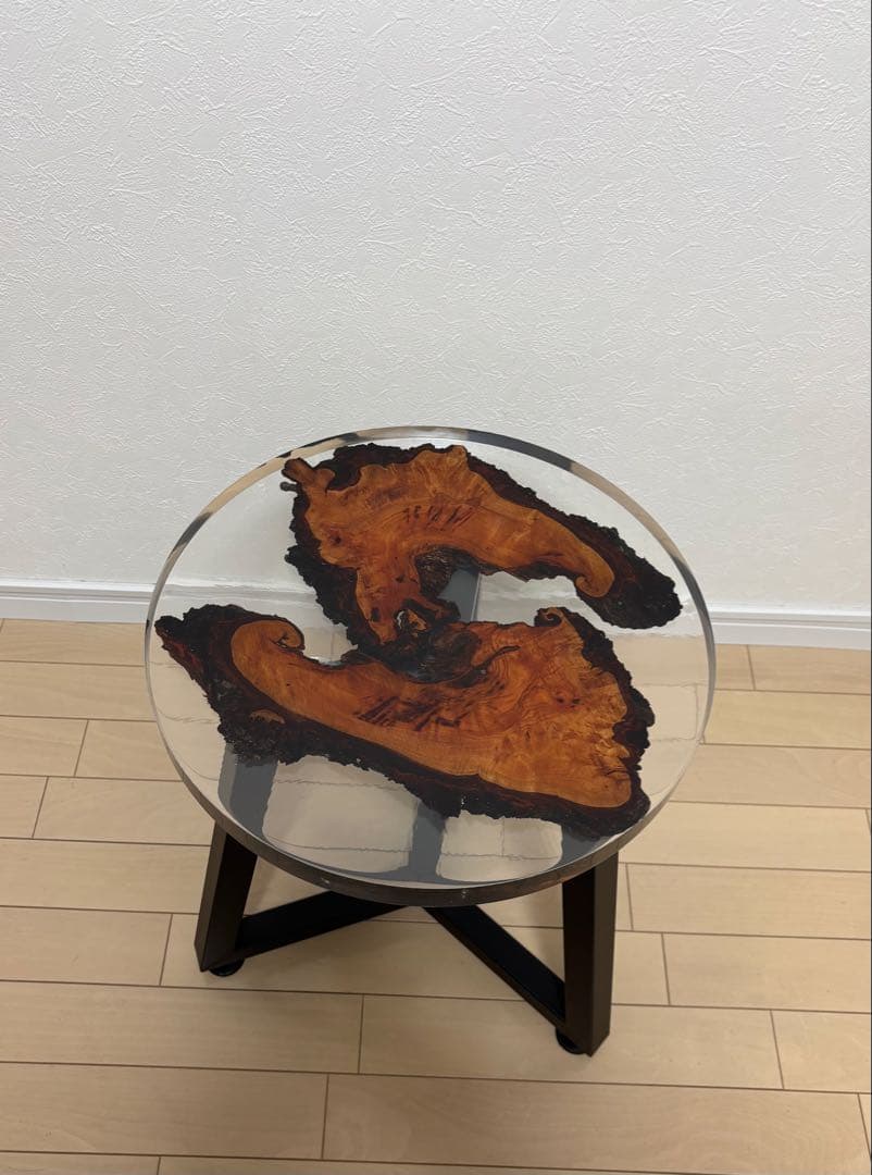 レジンテーブル　サイドテーブル　脚付き　38cm