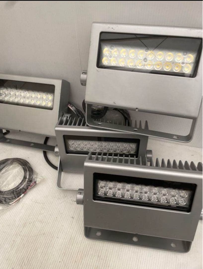 24年製35個セット東芝ライテックLED小型投光LEDS-04910NW-LS9