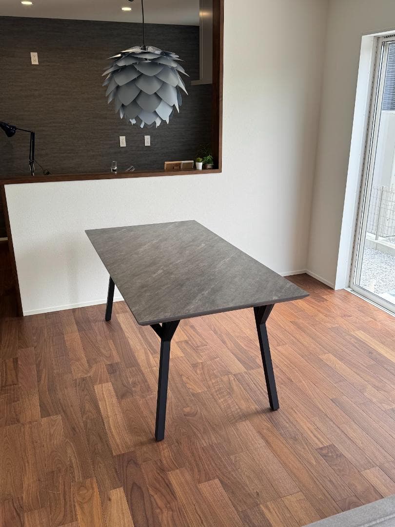 モデル展示 未使用品ダイニングテーブル横幅160cm ストーン柄 CHERRY