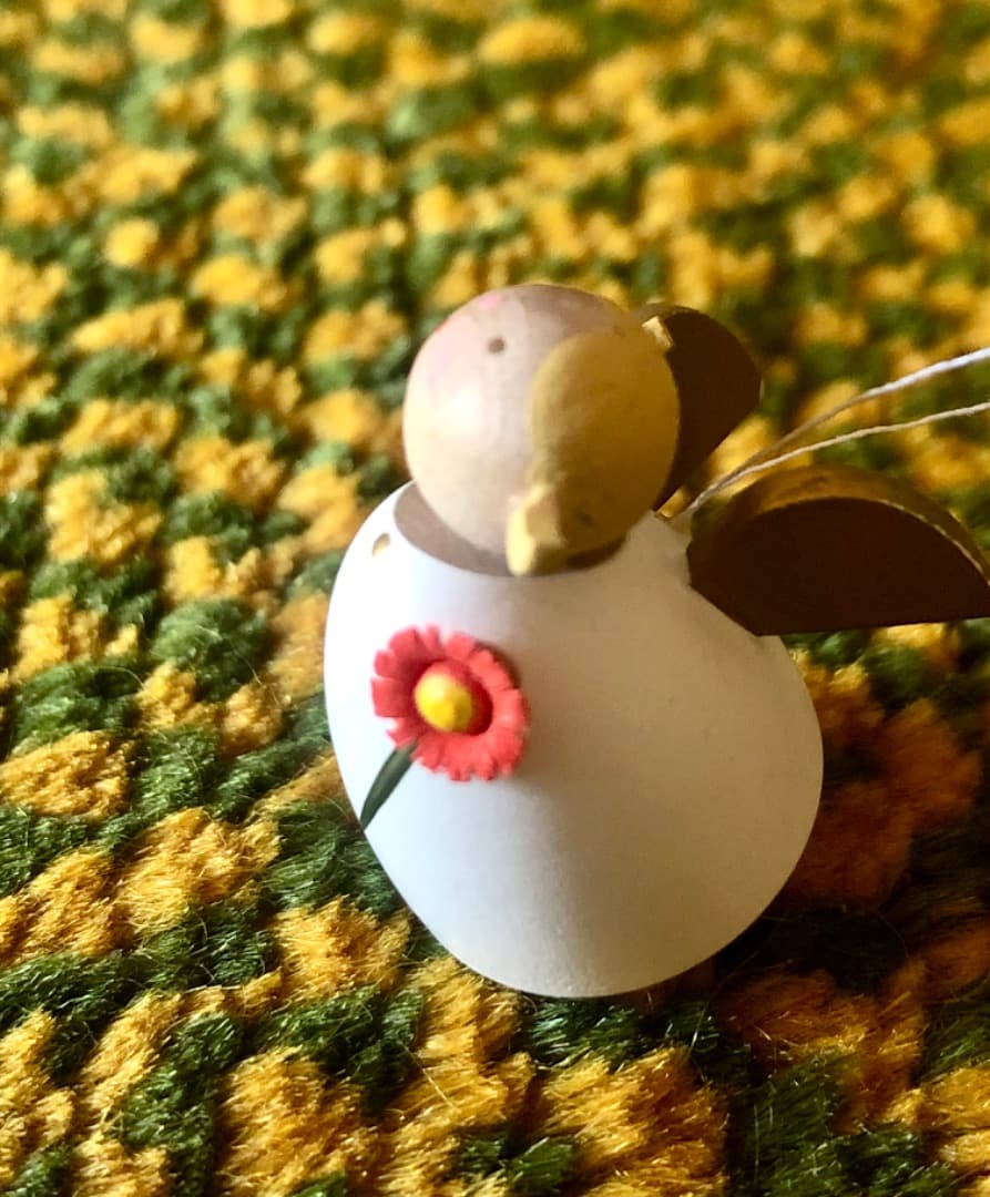 ギュンターライヒェル　旧天使オーナメント　ガーベラを運ぶ子