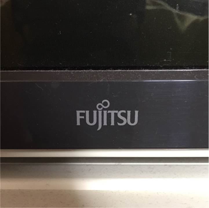 FUJITSU パソコン  早めに購入お願いします