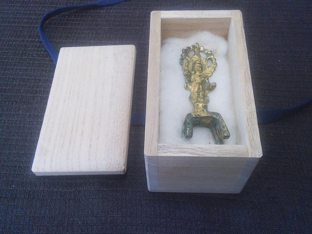 仏教美術！【朝鮮仏　小仏　金色青銅　木箱入　佛・K50・骨董】★観音　如来収集