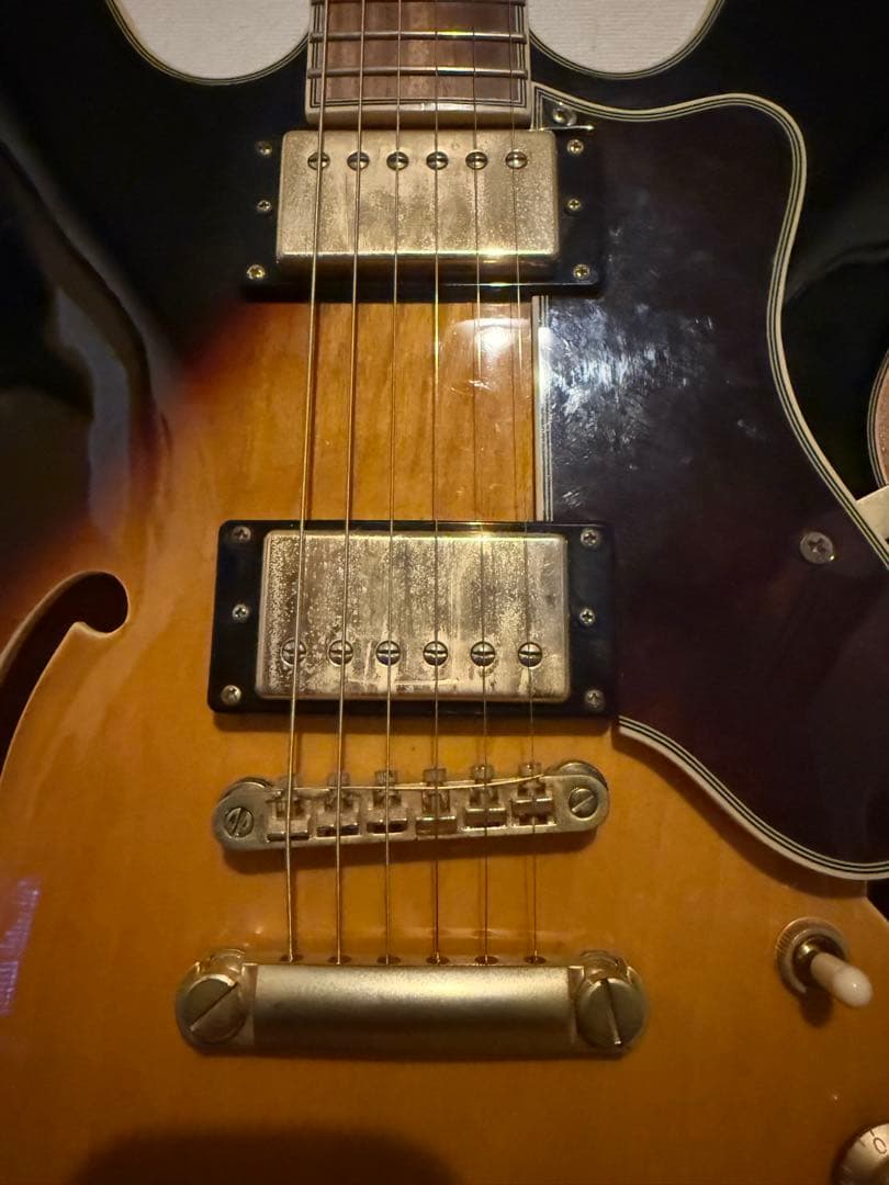 Epiphone シェラトン セミアコ サンバースト