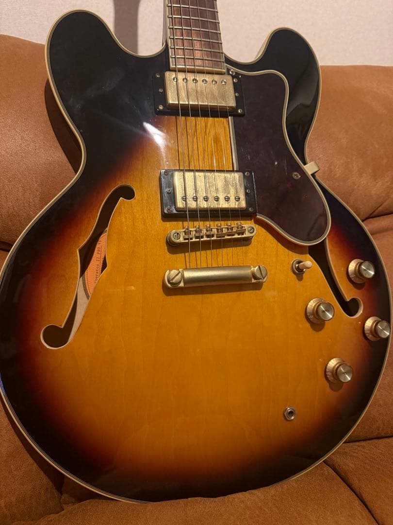 Epiphone シェラトン セミアコ サンバースト