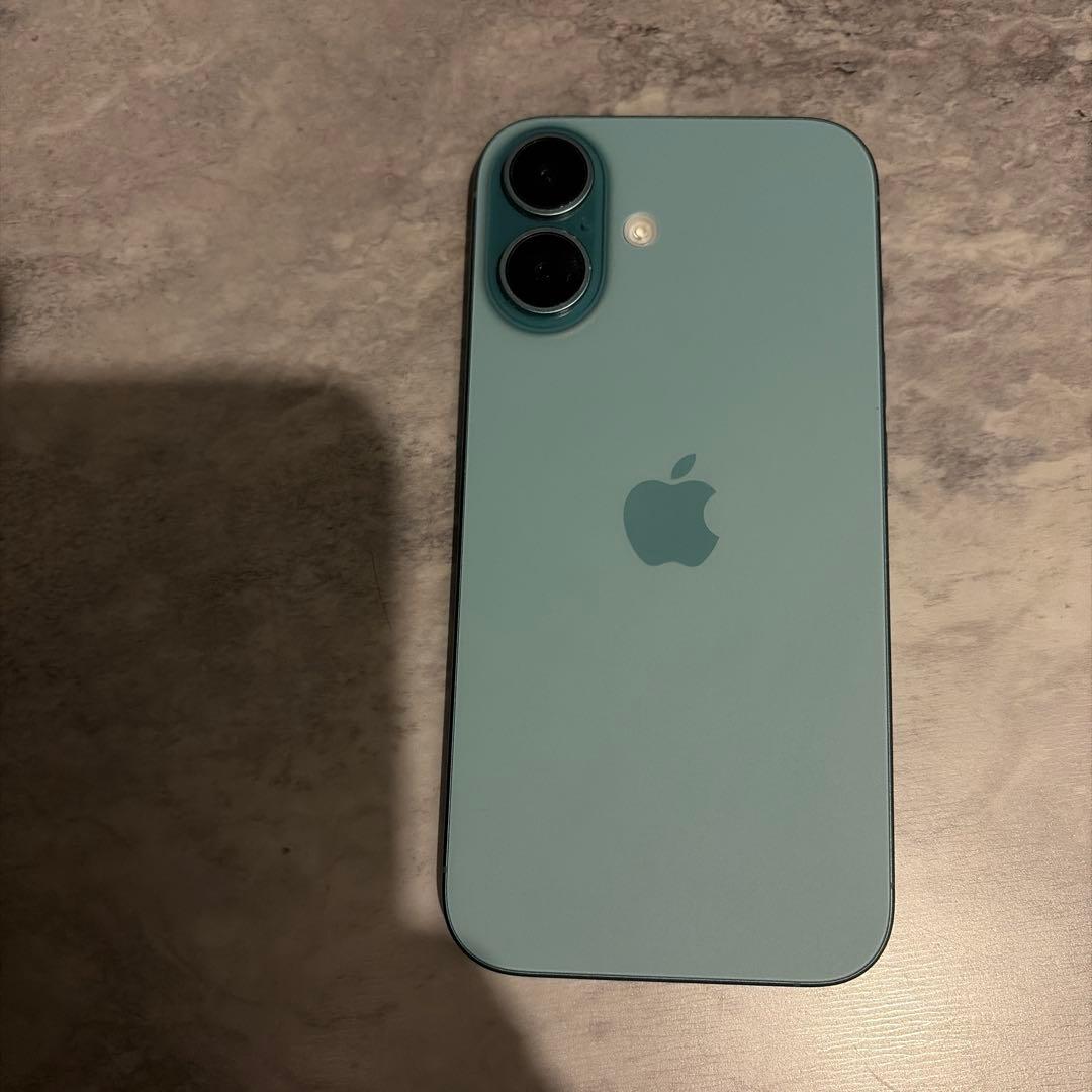 【美品】iPhone 16 256GB【SIMフリー】