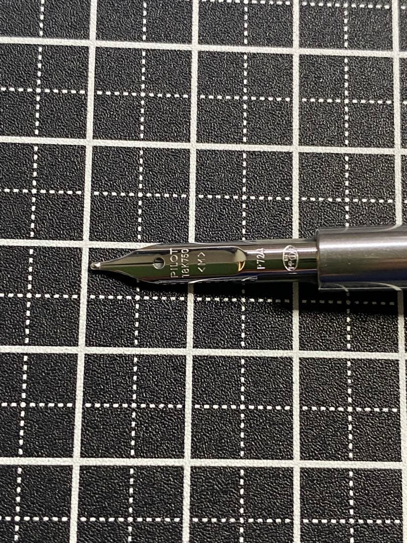 PILOT CAPLESS Seashore 万年筆　字幅M