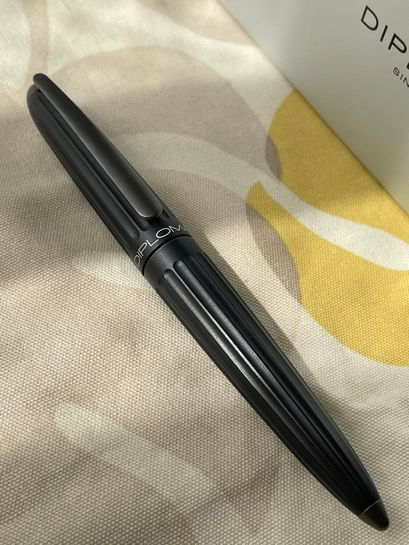 DIPLOMAT（ディプロマット）アエロ　ブラック