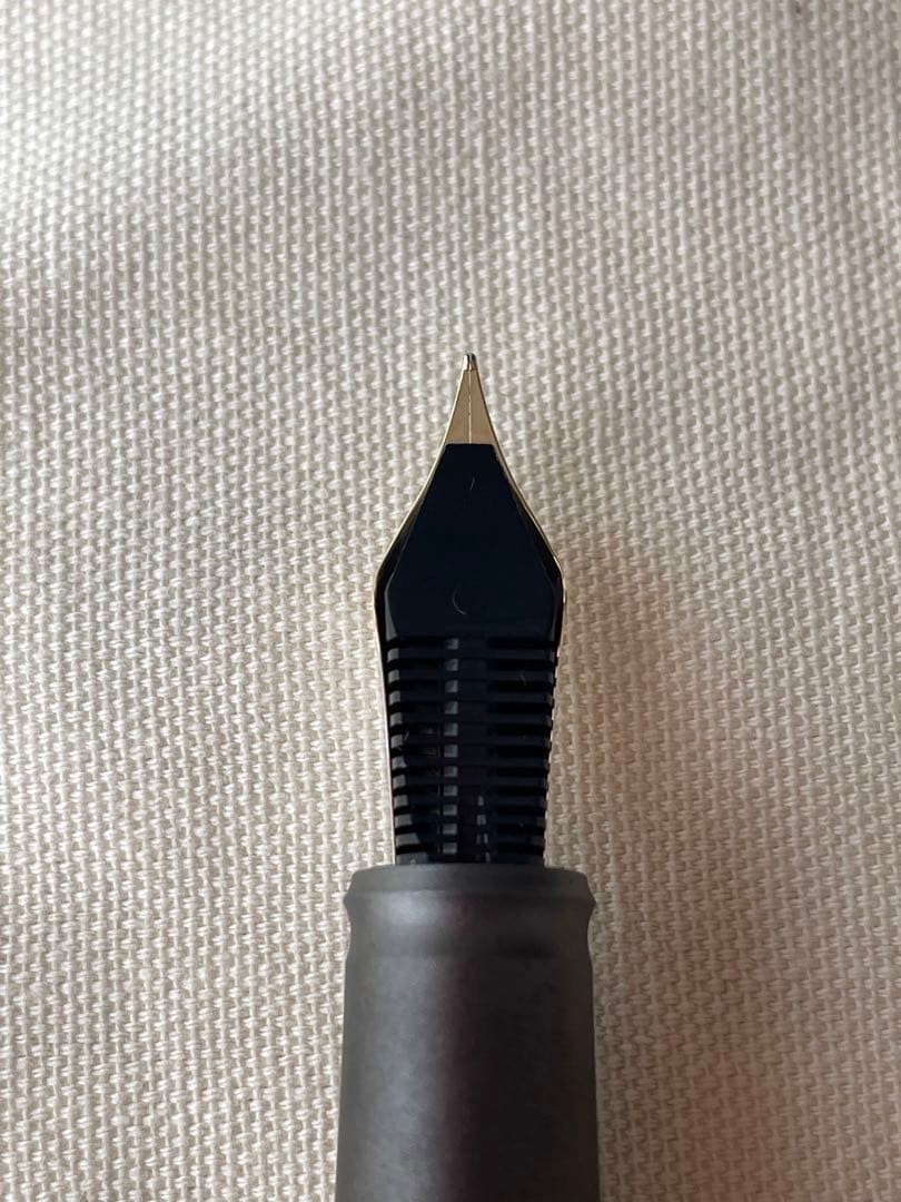 DIPLOMAT（ディプロマット）アエロ　ブラック