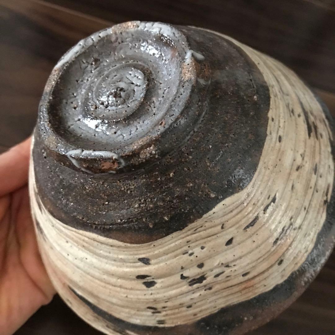 上野焼 三代山岡徹山 香春徹山窯 刷毛目茶碗 二重箱 共箱 仕覆 栞