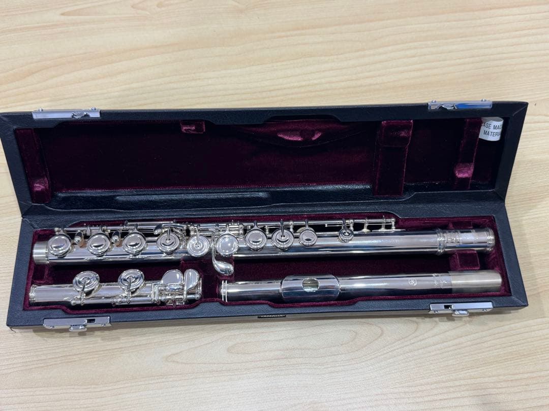 Ｏシルバー フルート本体 ハードケース付き