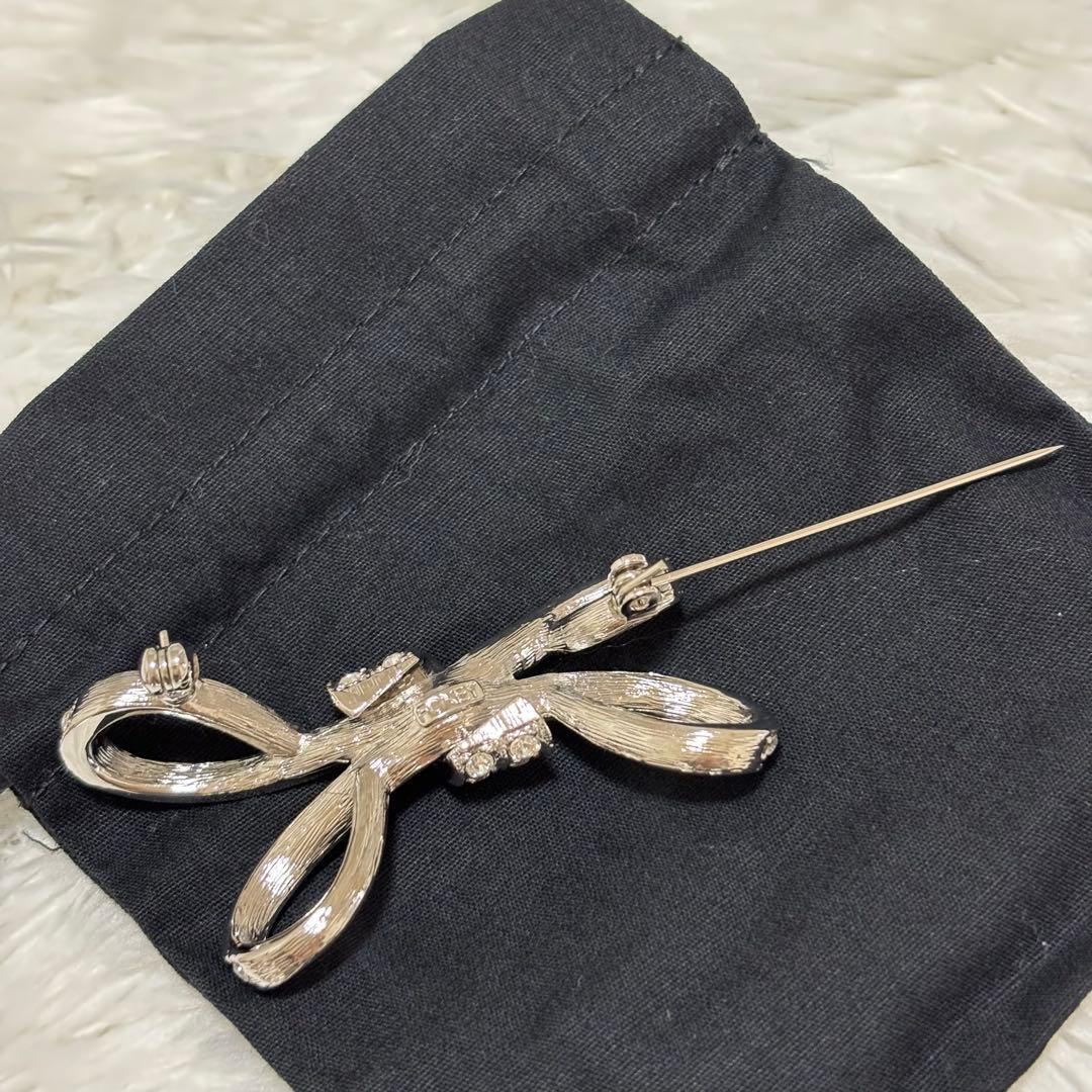 FOXEY フォクシー　リボン　ブローチ　ラインストーン　シルバー