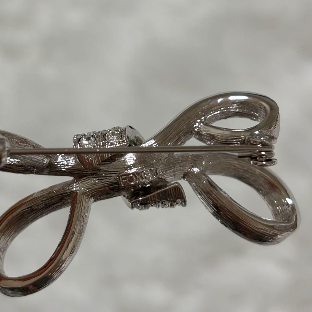 FOXEY フォクシー　リボン　ブローチ　ラインストーン　シルバー