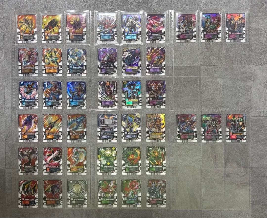 仮面ライダーガッチャード　ライドケミートレカ　　872種類　まとめ売り