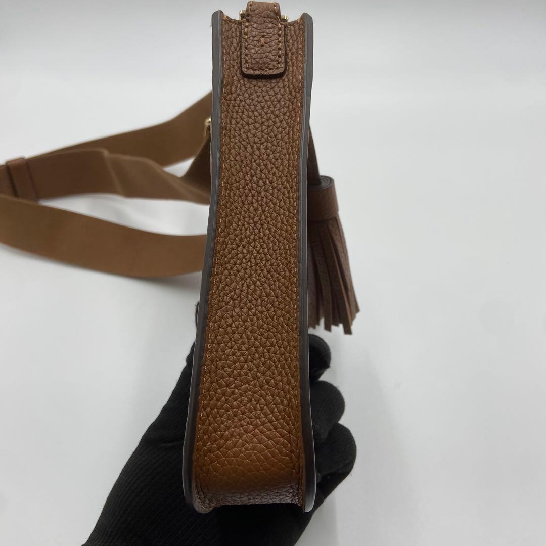未使用級　トリーバーチ　テア　ショルダーバッグ　スマホ　タッセル　レザー　茶