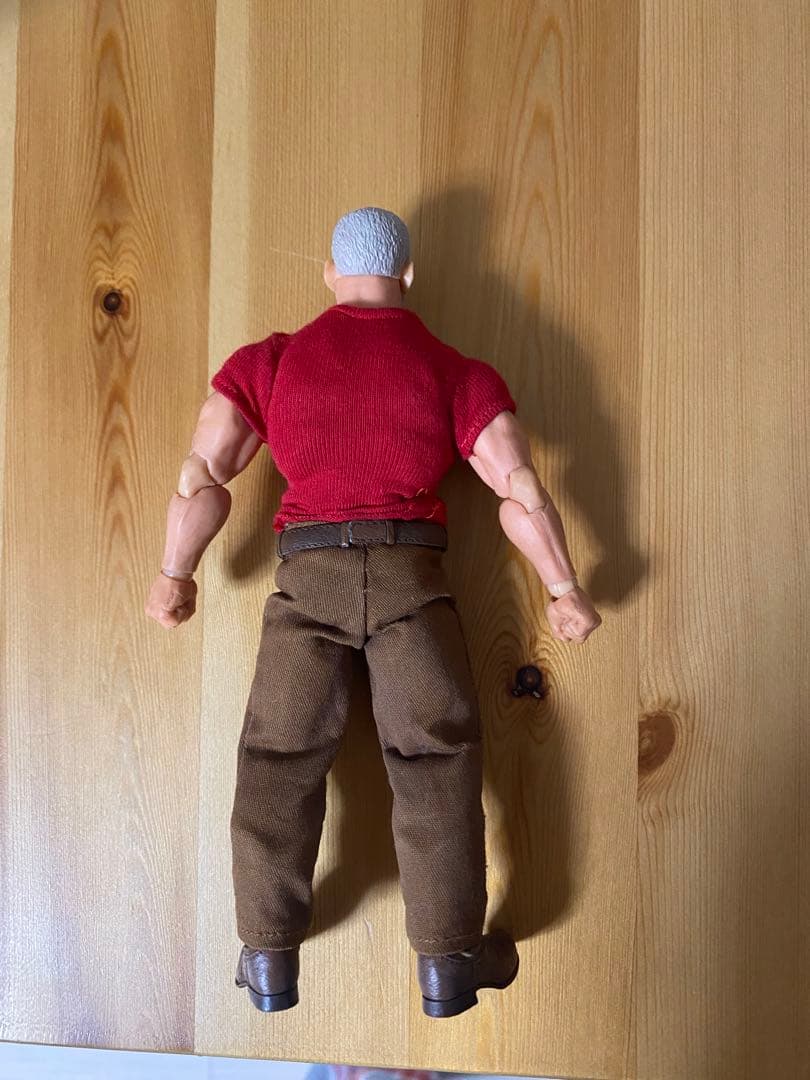 mezco メズコ ローガン necaカスタム アクションフィギュア