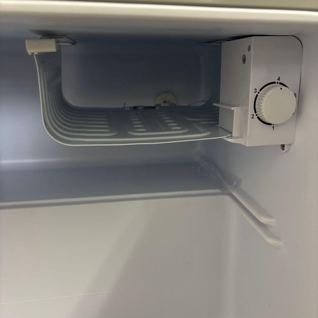 ★中古格安！ミニ電気冷蔵庫 型番　MR-50B 2021年製