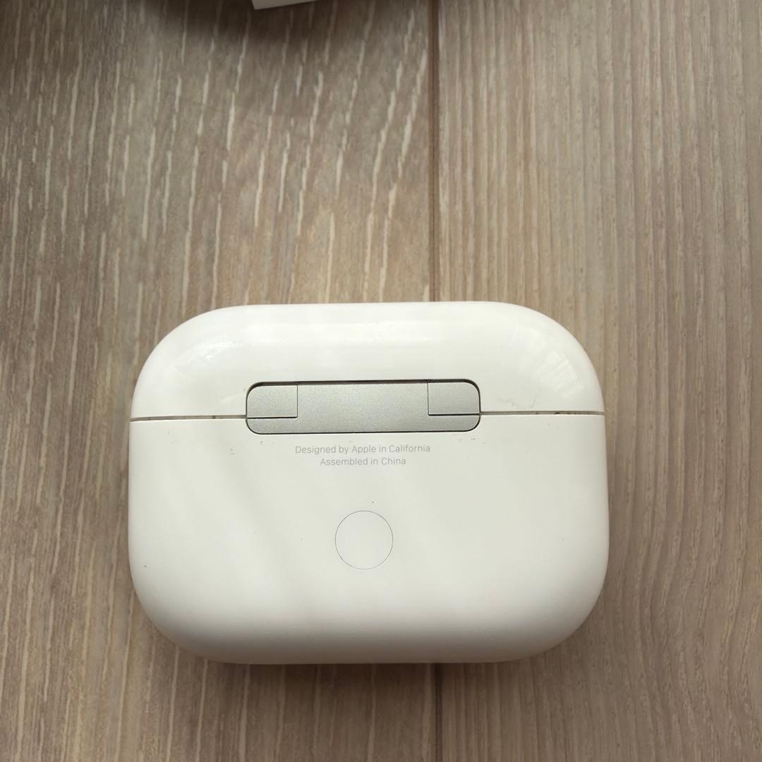 【セール】AirPods Pro 第二世代　ライトニング