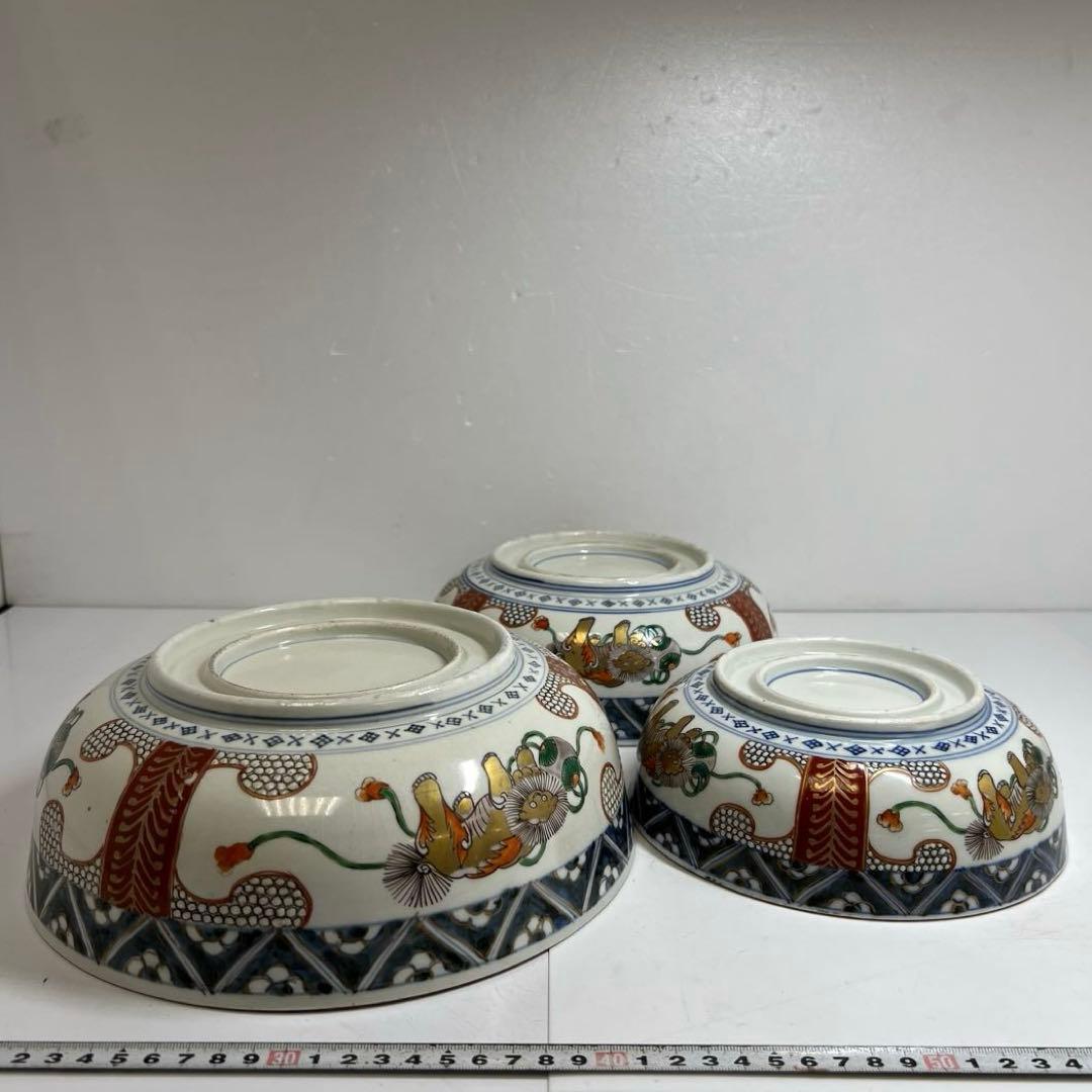 古伊万里　上手赤絵獅子図　三ツ鉢　タカサ　東さ8-0119①