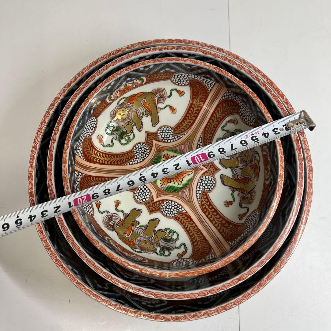 古伊万里　上手赤絵獅子図　三ツ鉢　タカサ　東さ8-0119①