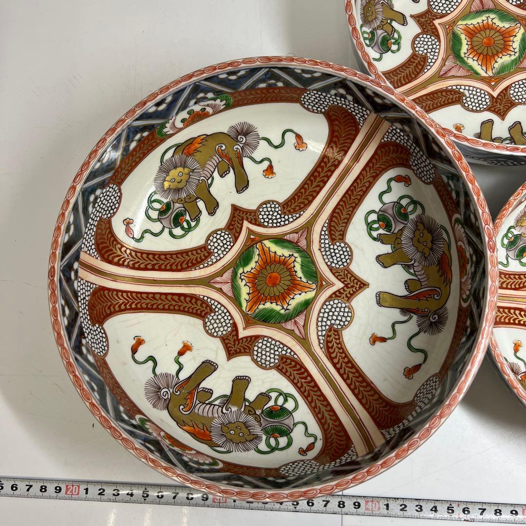 古伊万里　上手赤絵獅子図　三ツ鉢　タカサ　東さ8-0119①