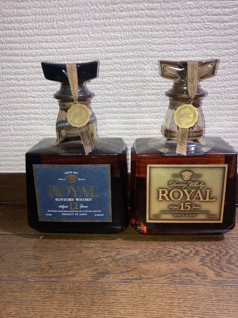 ローヤル15年ゴールドラベルとローヤルプレミアム12年セット