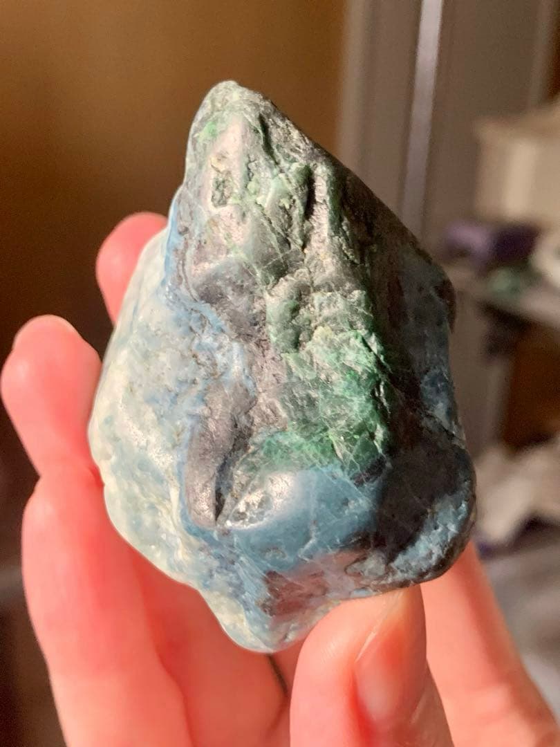 糸魚川４色ひすい　海石　翡翠　原石　翡翠　鉱物標本　コン沢　水石　根付　青翡翠