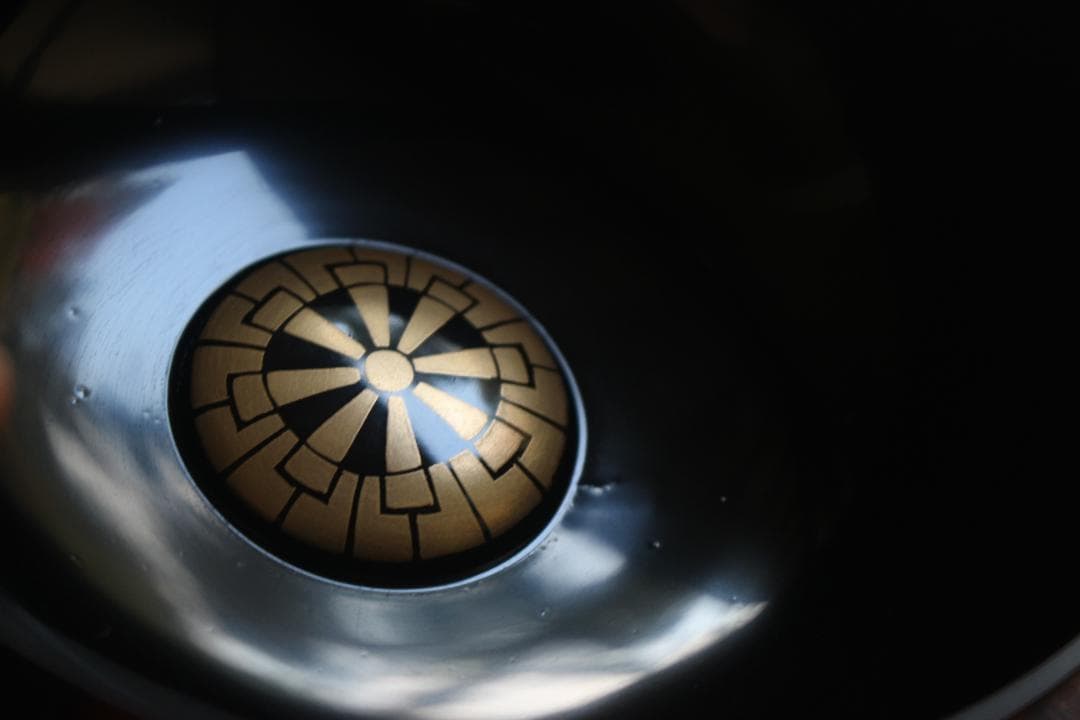 時代逸品！上質黒漆に極上水葵御所車蒔絵の映えるお椀2点（検輪島塗京塗蒔絵椀