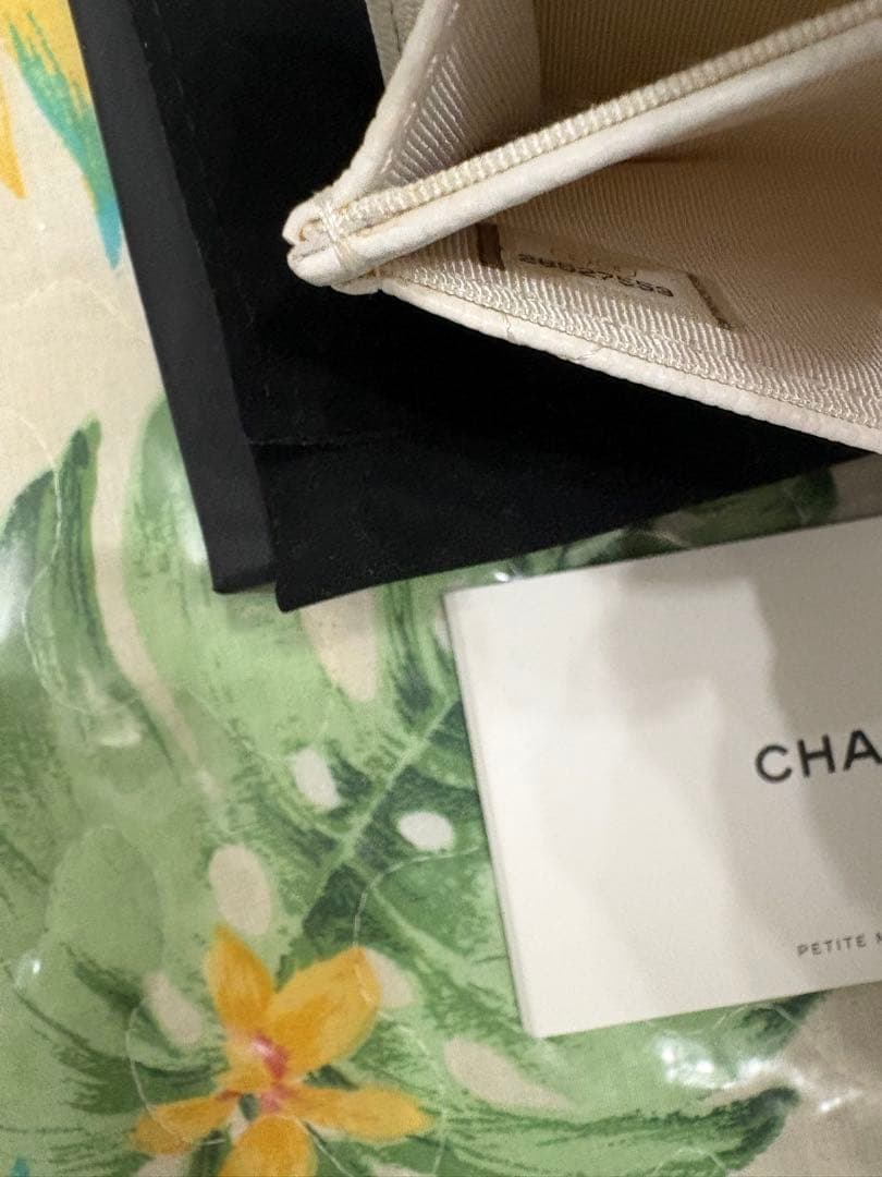 シャネル　小銭入れ　財布　カードケース