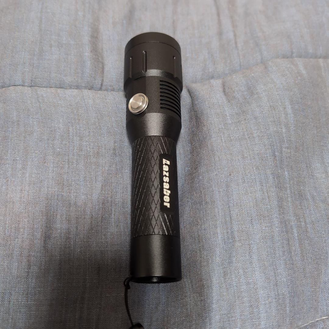 目印に良いかも！ 暗闇で光るチタン合金製ペンダント他、サーチライト？もあるよ！！