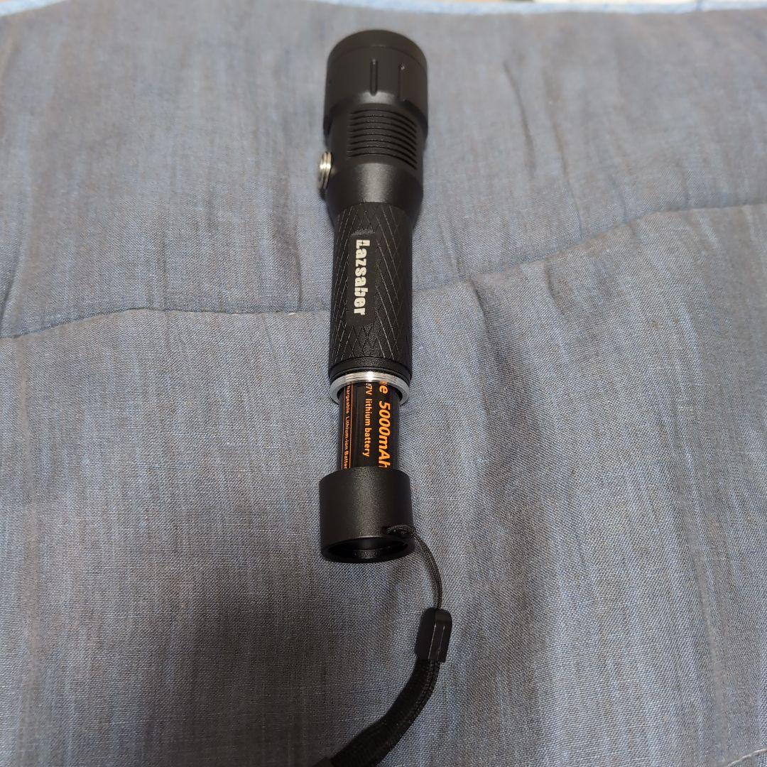 目印に良いかも！ 暗闇で光るチタン合金製ペンダント他、サーチライト？もあるよ！！